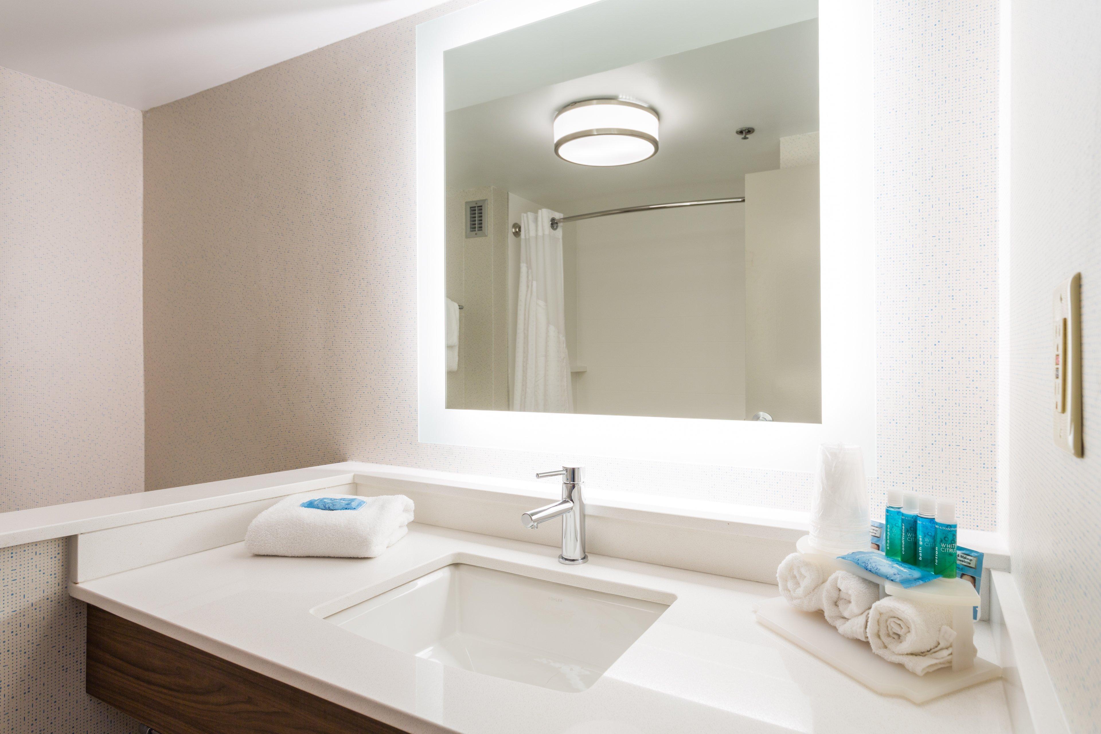 Holiday Inn Express & Suites Wilmington-University Center By Ihg Dış mekan fotoğraf