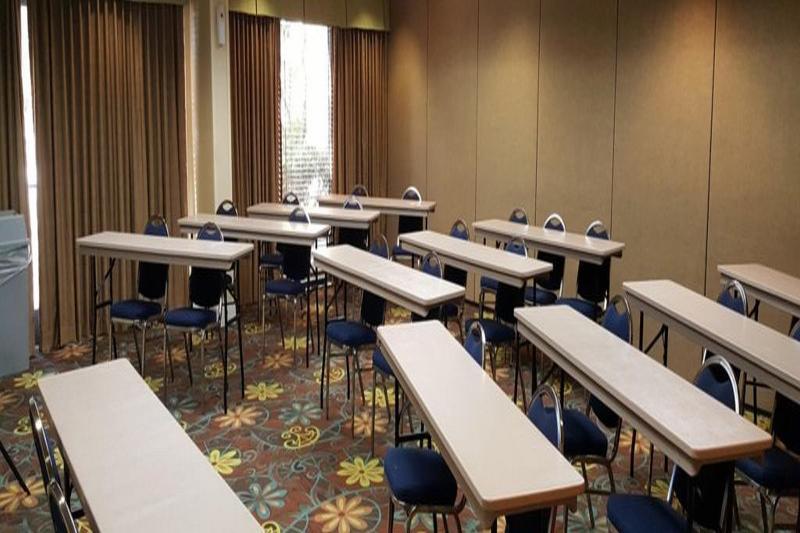 Holiday Inn Express & Suites Wilmington-University Center By Ihg Dış mekan fotoğraf