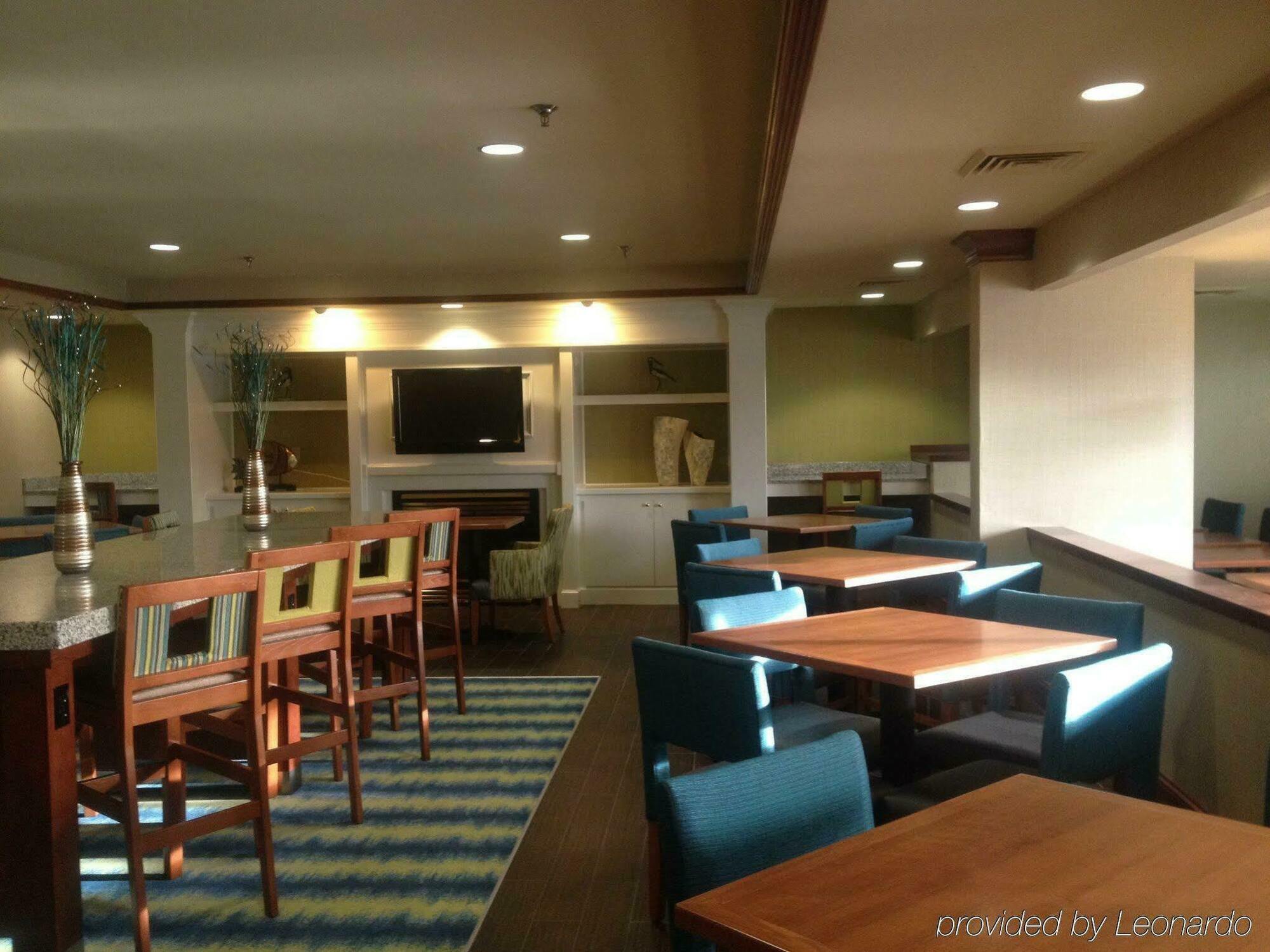 Holiday Inn Express & Suites Wilmington-University Center By Ihg Dış mekan fotoğraf